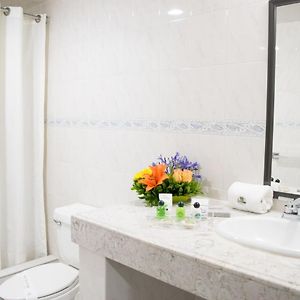 Habitación con 2 Camas Individuales